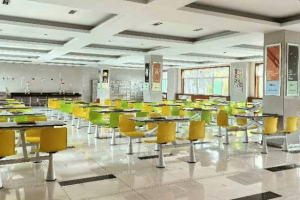 奉正塬公墓员工餐厅