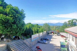 西安市蓝田县白鹿原公墓园区环境图