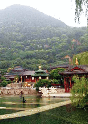 骊山骨灰墓园环境图